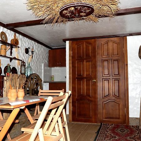 U Olgi Hotel Truskavets Buitenkant foto