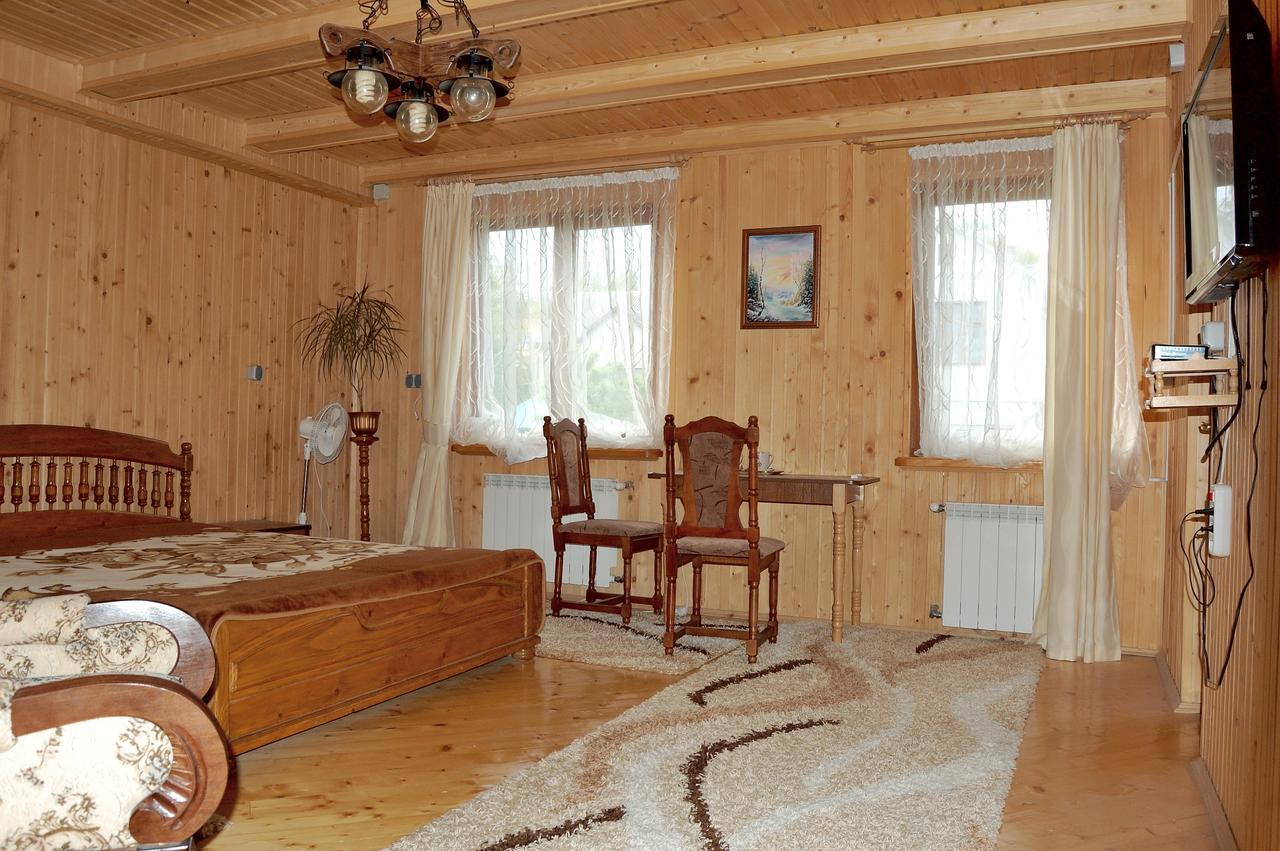 U Olgi Hotel Truskavets Buitenkant foto