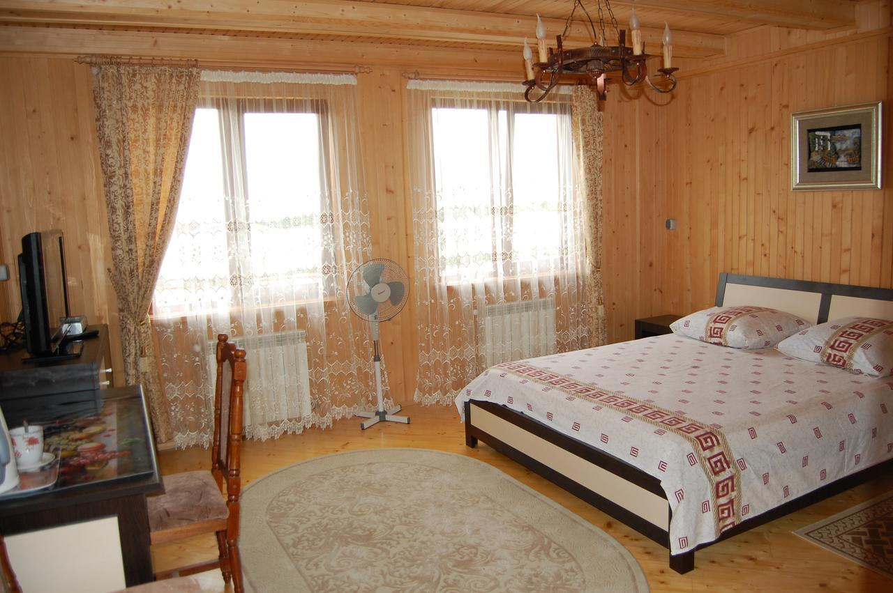 U Olgi Hotel Truskavets Buitenkant foto